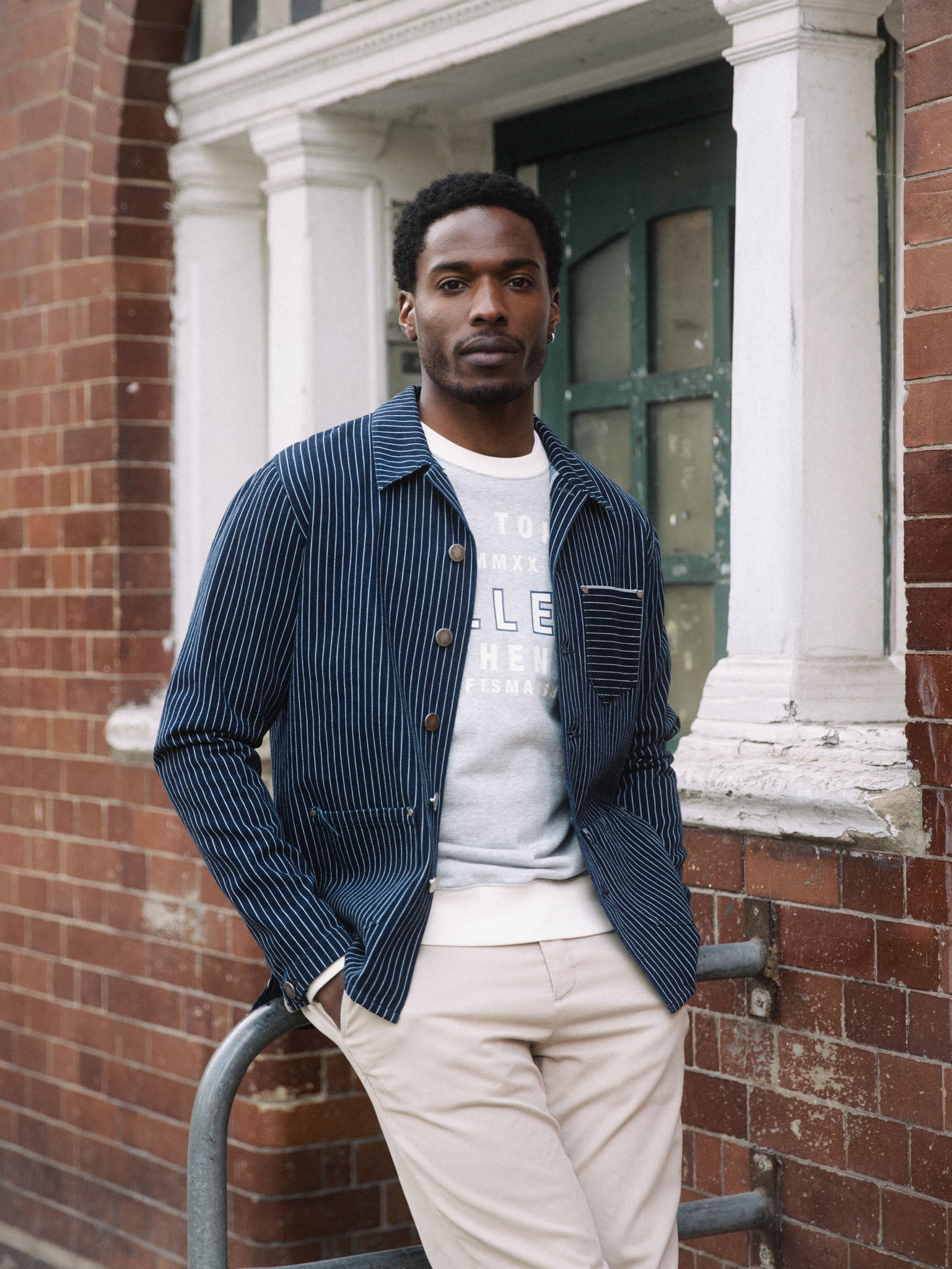 Modelshot / Dark Blue / Detail